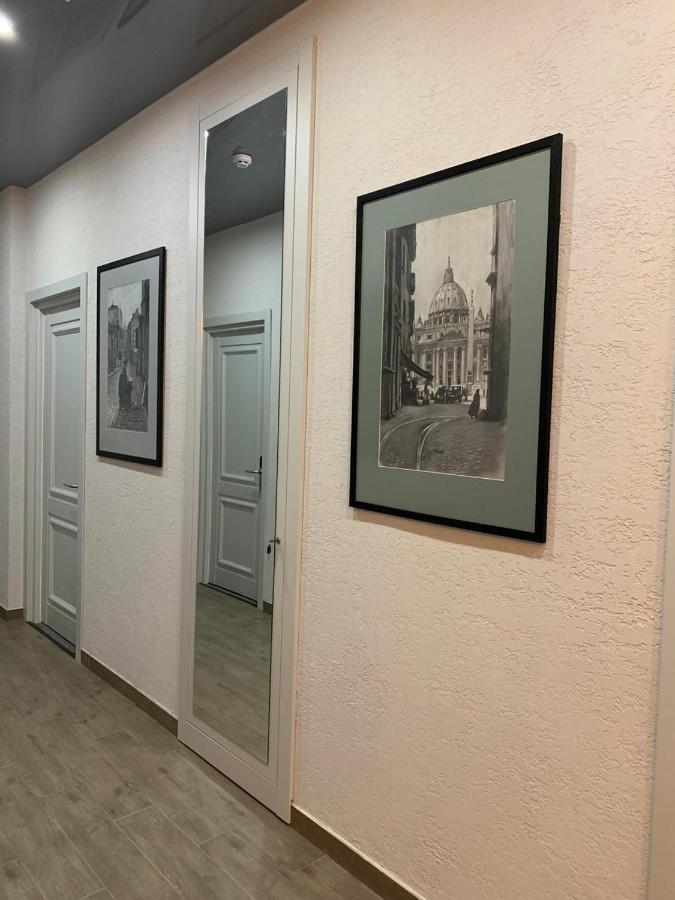 Отель Art Gallery Odessa Buitenkant foto